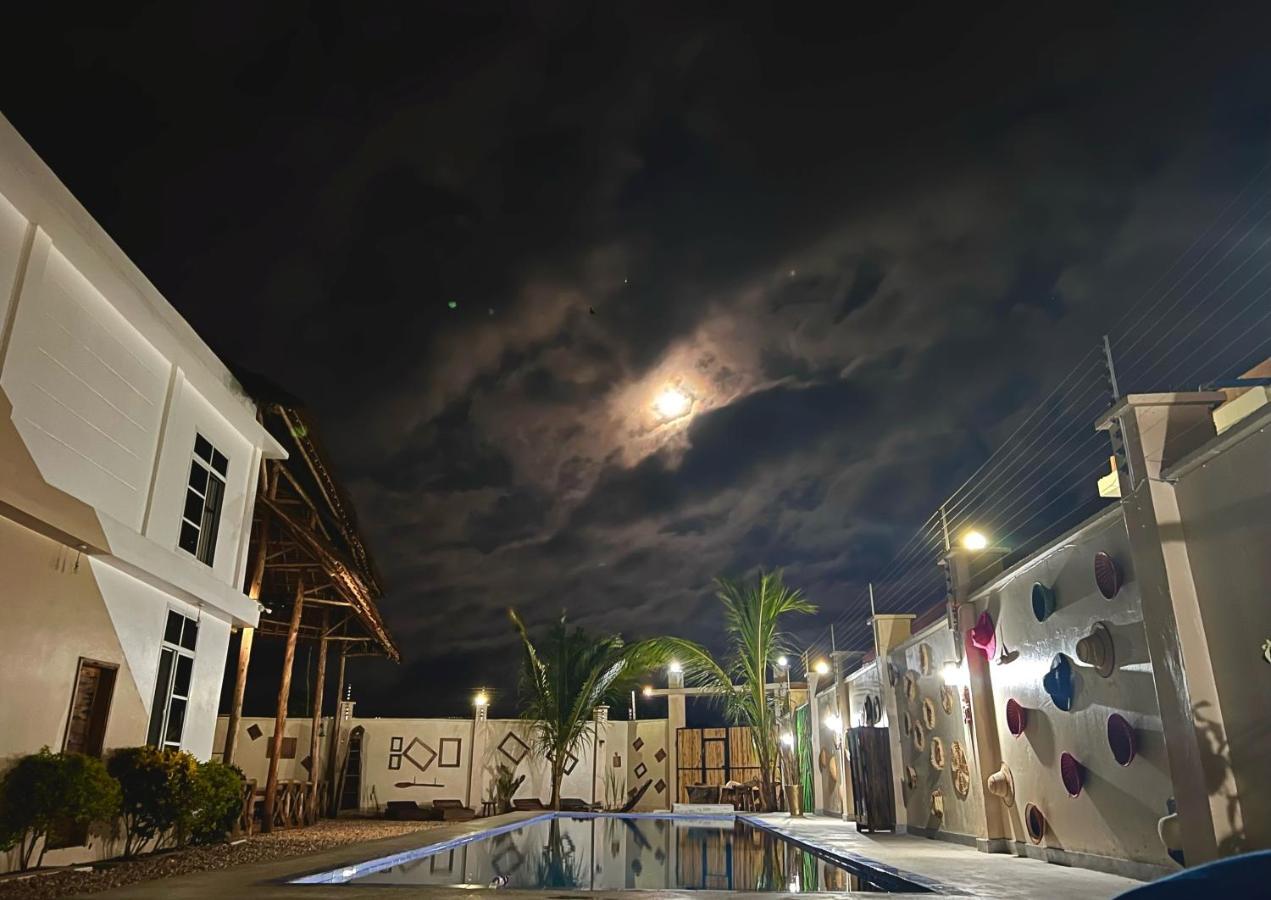 Vick Boutique Hotel With New Power Backup Nungwi Bagian luar foto